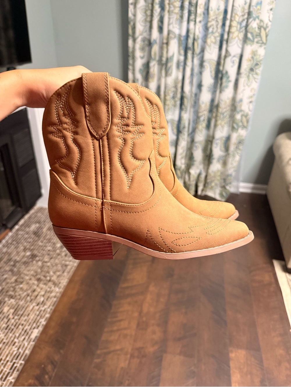 Women's Tan Western Ankle Boots - Stylish Booties